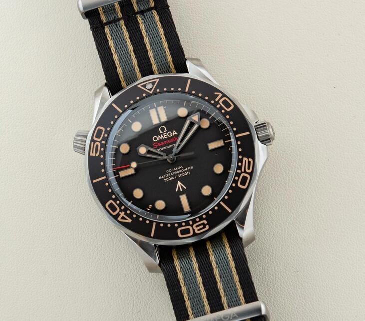 UK Cheap Replica Rolex Yacht-Master 42 Titanium Vs. Omega Seamaster 300M Bond Titanium Watches